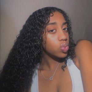 Meet your Posher, Kassandra